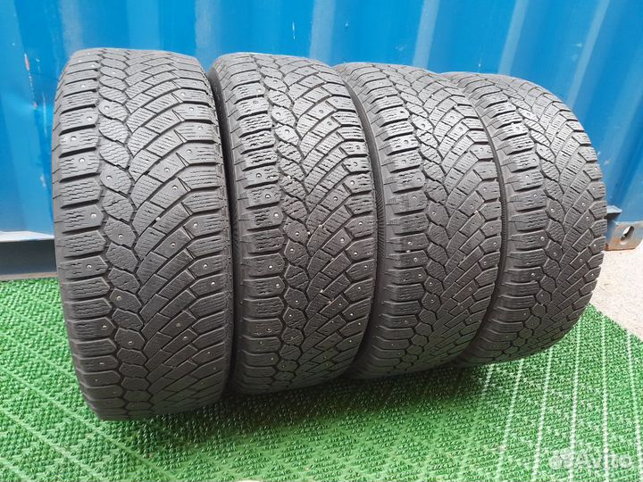 Continental ContiIceContact 215/55 R17 107T