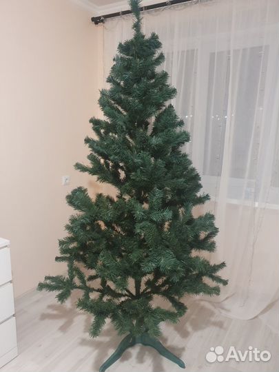 Ёлка искусственная