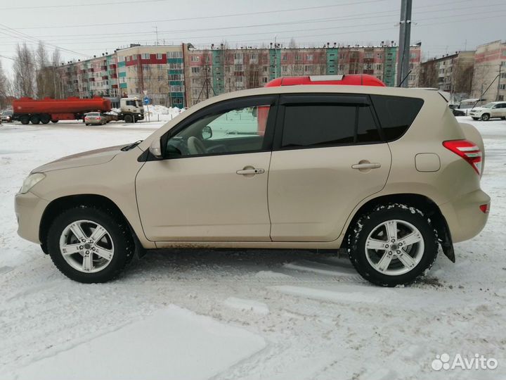 Toyota RAV4 2.0 AT, 2009, 181 244 км