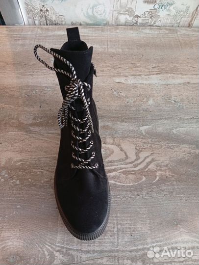 Ботинки женские демисезонные
