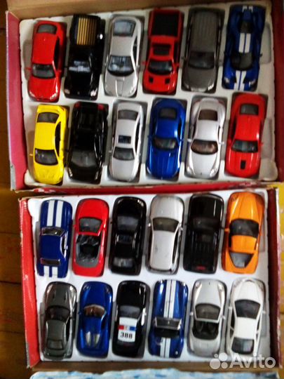 Модели автомобилей Kinsmart