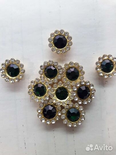 Пуговки-блестяшки