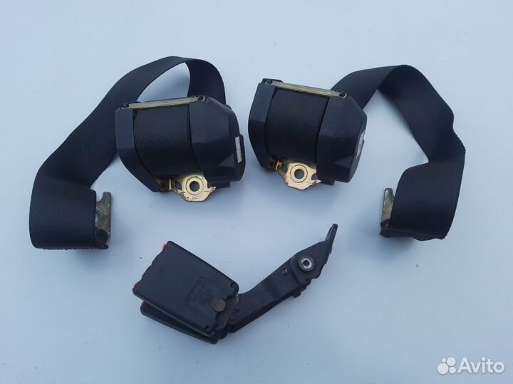 Задние ремни безопасности Ford Mondeo 3