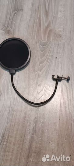 Студийный микрофон