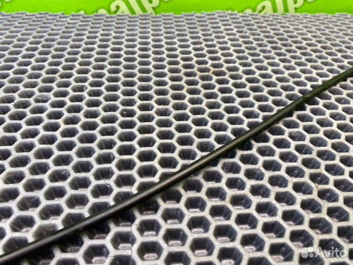 Трос замка двери передний правый Mazda Mpv LW5W