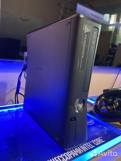 Xbox 360 S + kinect + руль + геймпад + диск