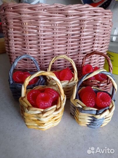 Корзинка из бумажной лозы мини