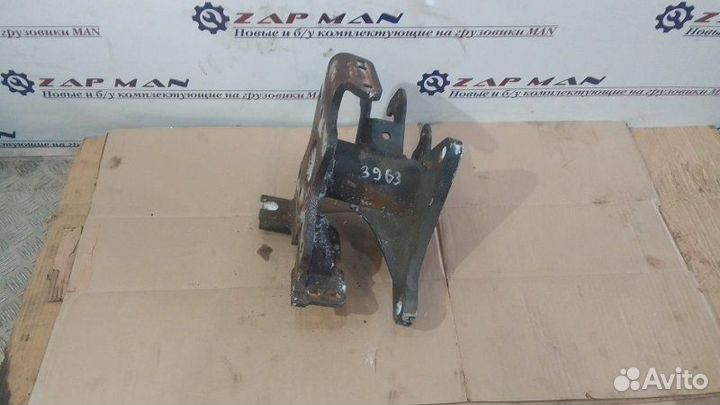 Кронштейн рулевой колонки левый Man Tgl