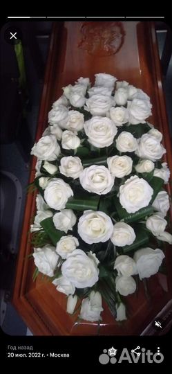 Венки из живых цветы