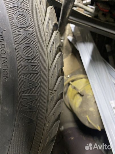 Yokohama 704R 245/45 R18