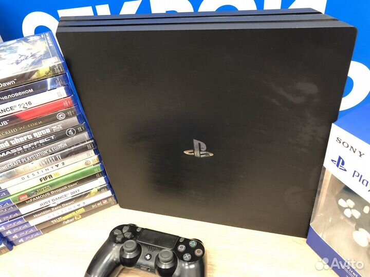 Sony PS4 PRO 1 Tb + 50 игр на приставке