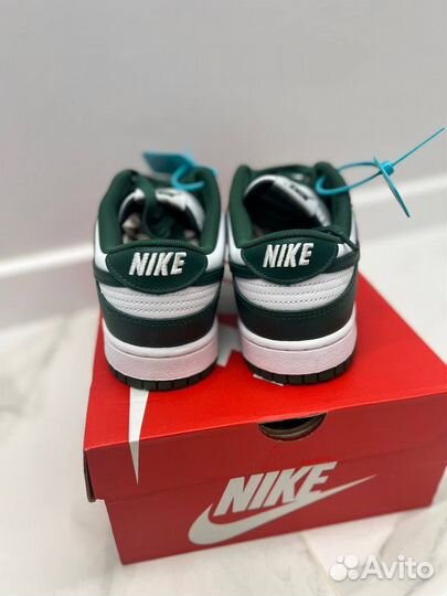 Кроссовки Nike Dunk Low Retro Varsity Green