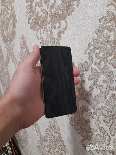 Samsung Galaxy S10e, 6/128 ГБ