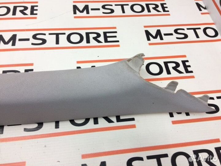 Обшивка стойки передняя правая Mercedes-Benz