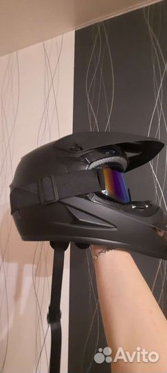 Шлем с очками