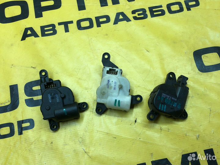 Моторчик заслонки печки отопителя Chrysler Sebring