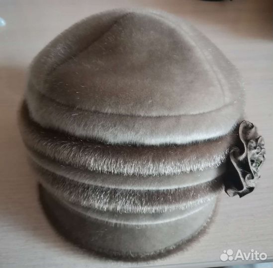 Шапка женская из меха нерпы