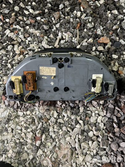 BMW e32 730 приборная панель