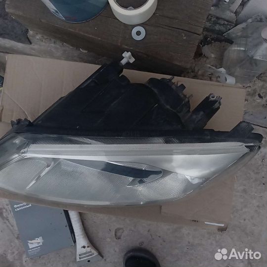 Продаётся фара левая. Без креплений. Дляладыгранты