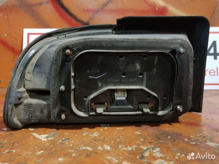 Задний правый фонарь mitsubishi diamant F15A