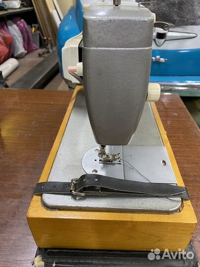 Швейная машинка чайка 142м с электроприводом