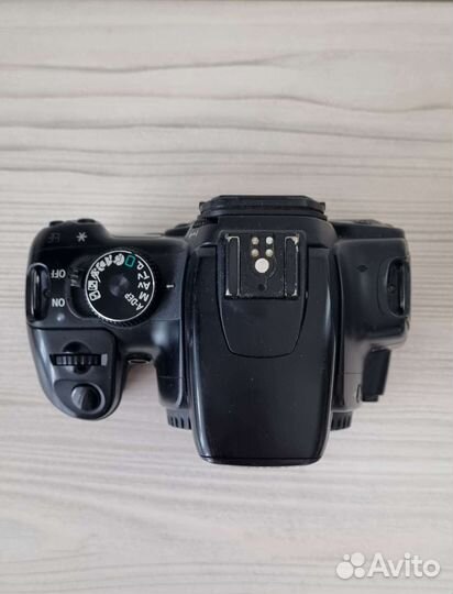 Зеркальный фотоаппарат canon eos 400 D