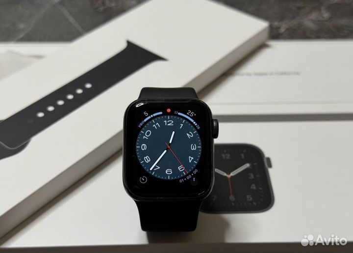 Часы Apple Watch SE 40mm 83%