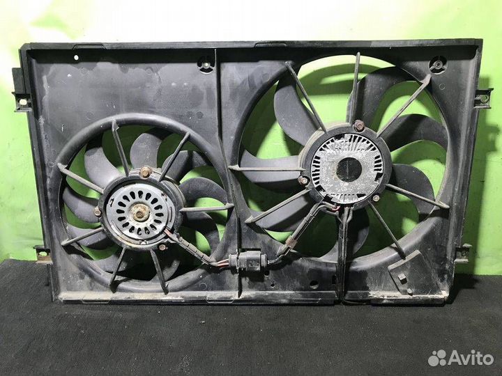 Вентилятор радиатора 1.8 Volkswagen Golf 5 2003