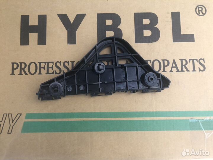 Замки бампера toyota camry 50, 55