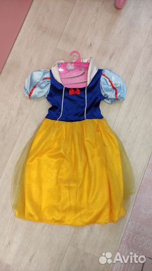 Новогодние костюмы и нарядные платья