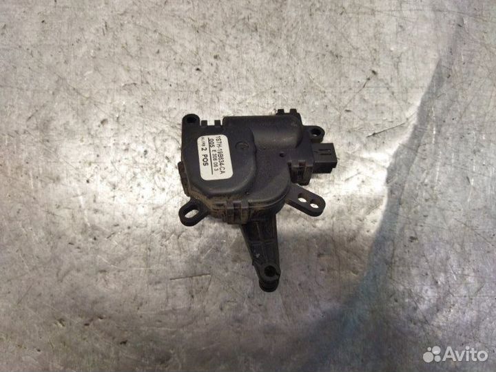 Моторчик заслонки отопителя Ford Fusion fxja 1.4