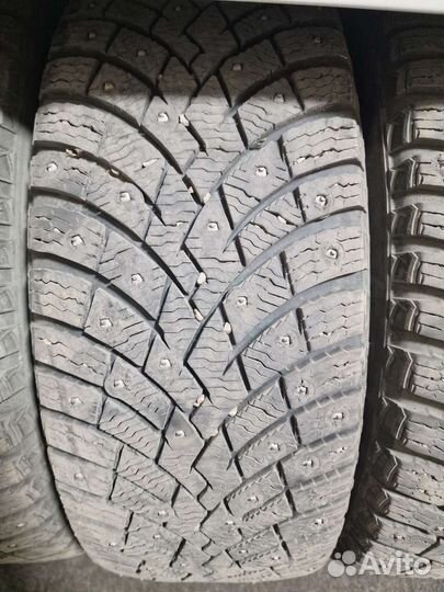 Pirelli Ice Zero 2 215/60 R17 100T
