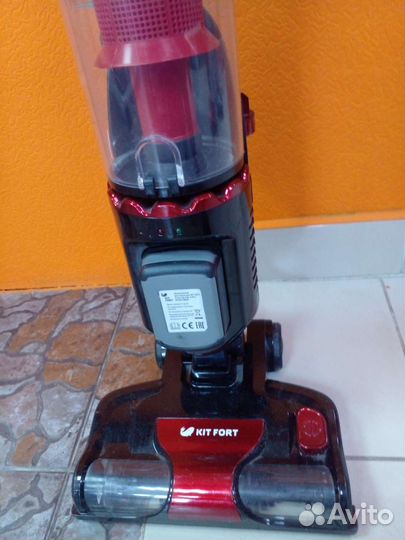 Вертикальный пылесос kitfort