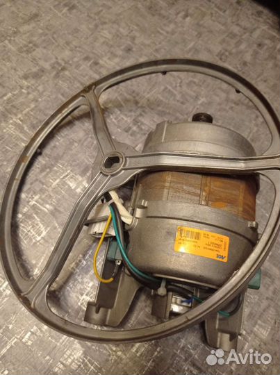 Двигататель стиральной машины