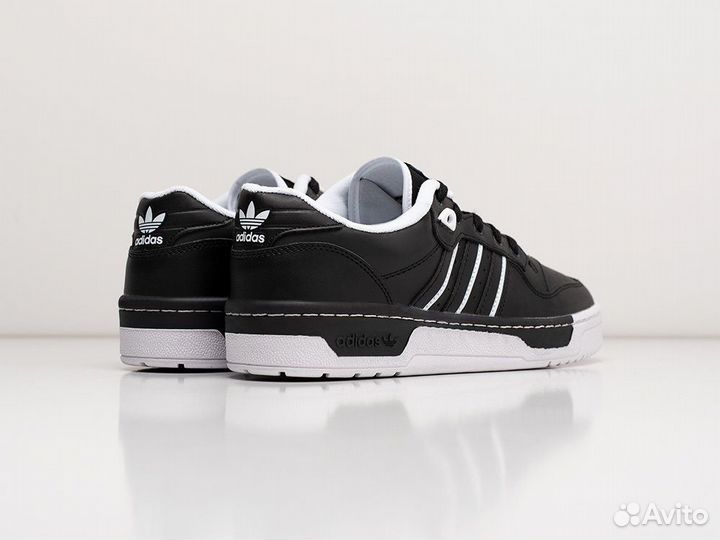 Adidas Rivalry Black-White (39р)