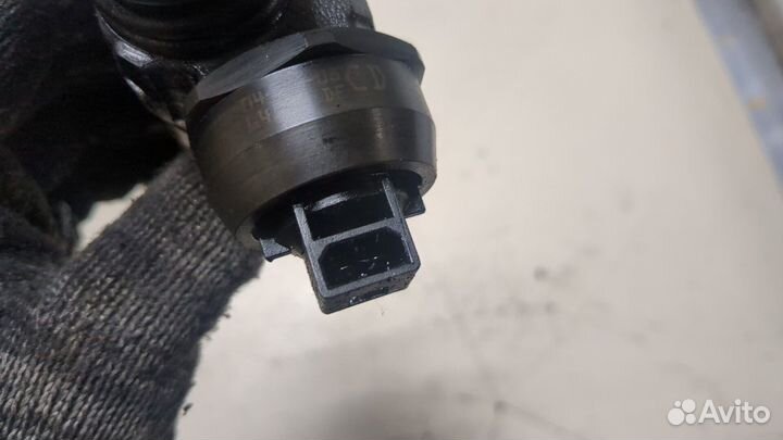 Форсунка топливная Audi A4 (B6), 2004