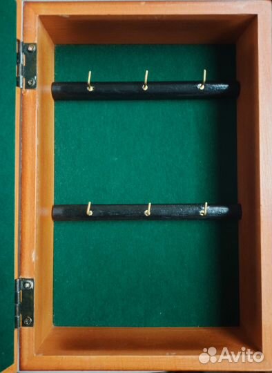 Ключница настенная (декоративное украшение)