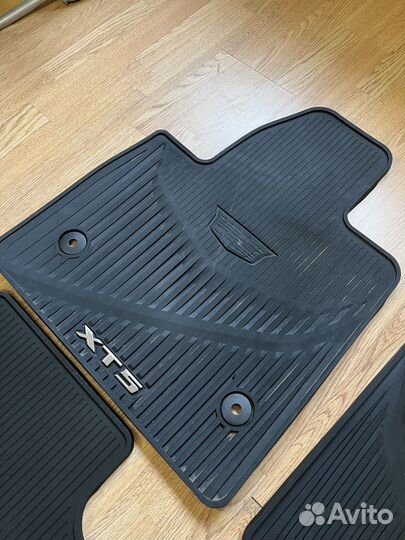 Коврики в салон Cadillac хт5