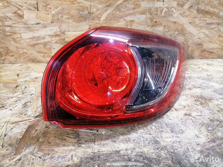 Фонарь правый Mazda CX-5 KE дефект