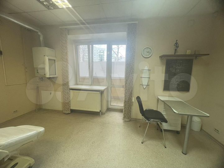 Помещение под сферу красоты или офис, 55 м²