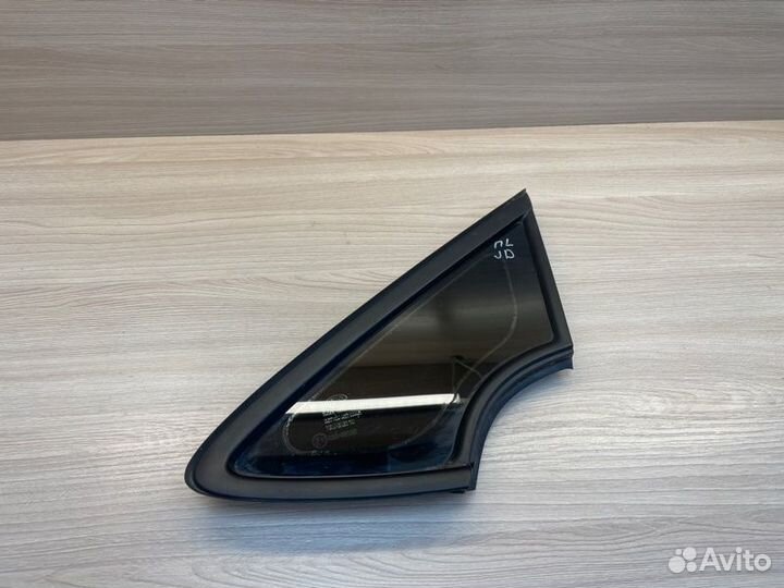 Форточка кузова передняя левая Kia Ceed