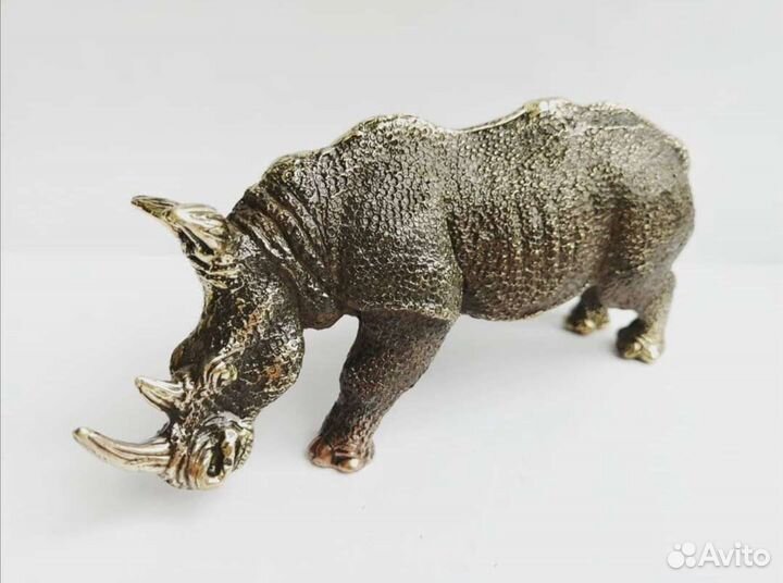Фигирка бронзовая носорог