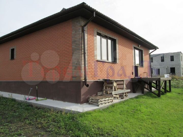 Коттедж 107 м² на участке 7,5 сот.