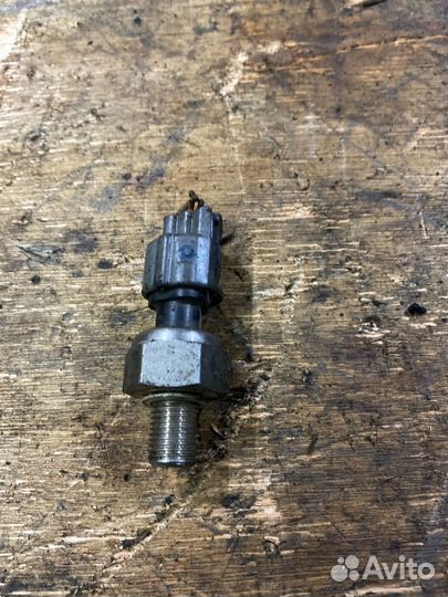 Датчик детонации Toyota nadia