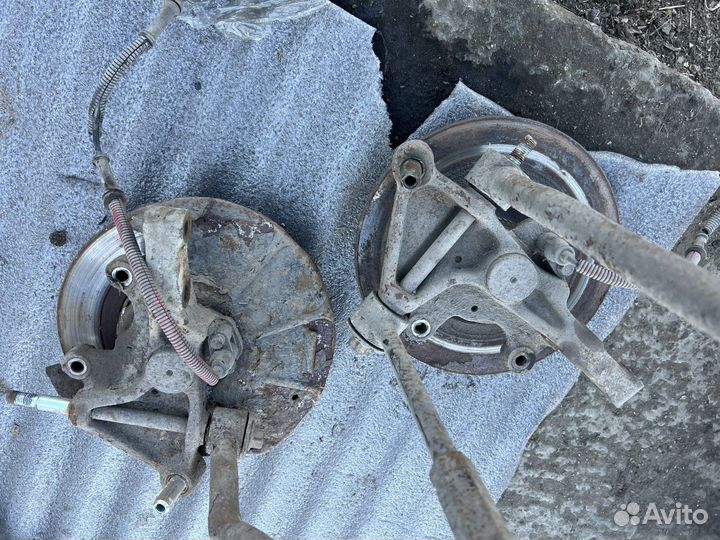 Задний кулак ступица Kia Spectra