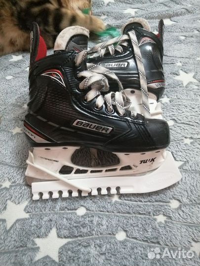 Хоккейные коньки Bauer