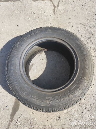Goodyear UltraGrip 500 265/65 R17
