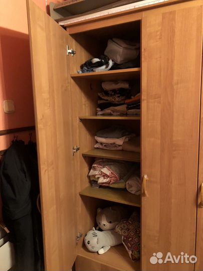 Шкаф