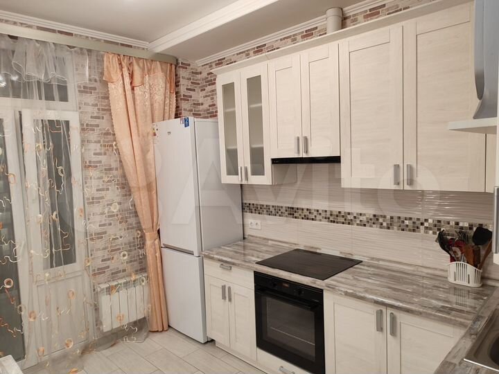 1-к. квартира, 37 м², 7/25 эт.