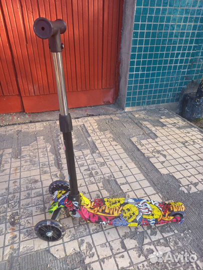 Самокат детский трехколесный бу
